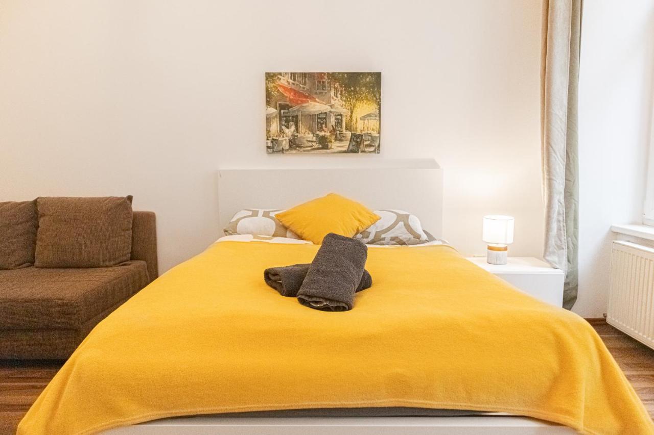 Peaceful 1Br Apt. Near Metro Station Langenfeldg. Apartment Vienna Exterior photo