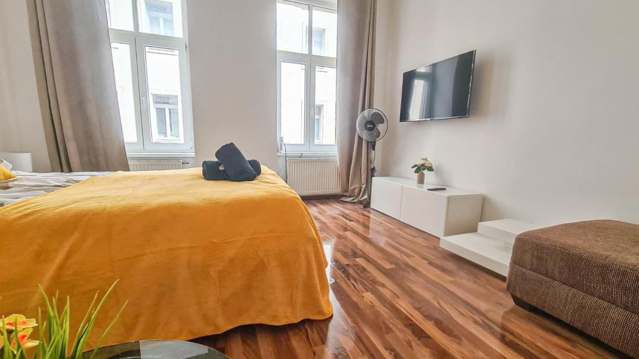Peaceful 1Br Apt. Near Metro Station Langenfeldg. Apartment Vienna Exterior photo