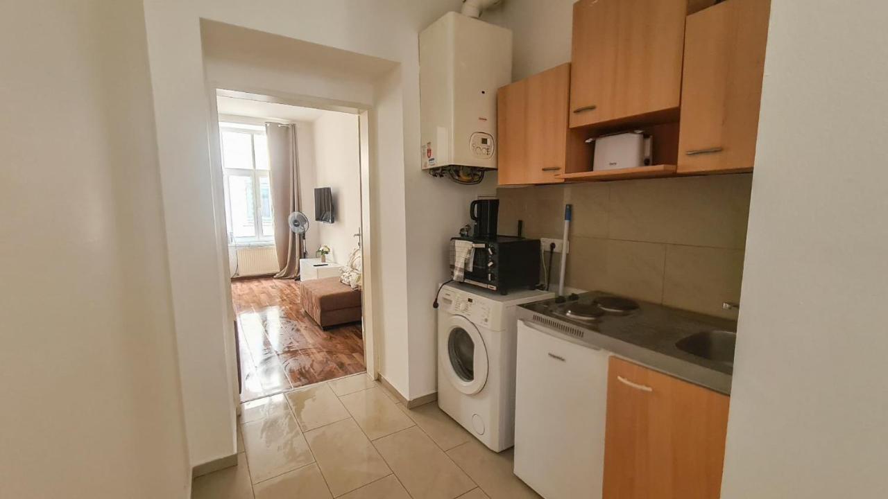 Peaceful 1Br Apt. Near Metro Station Langenfeldg. Apartment Vienna Exterior photo